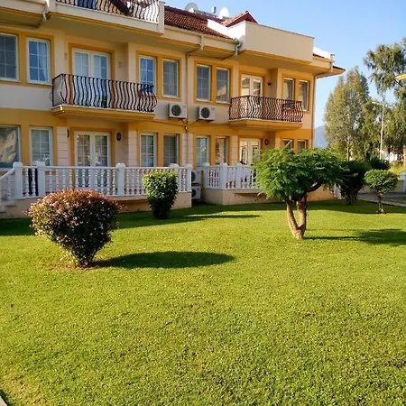 Beatiful With Two Pools And Garden Apartmán *