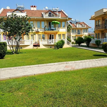 Beatiful With Two Pools And Garden فتحية